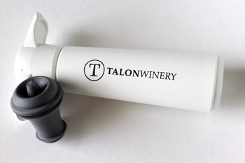 Talon - VacuVin Pump + Stopper